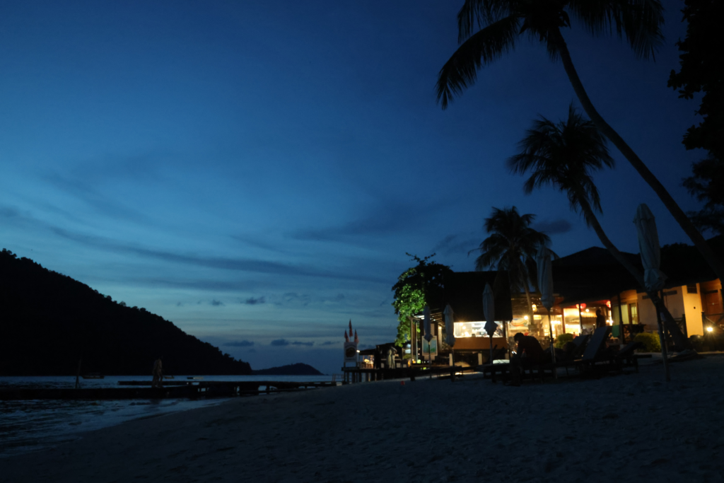 Pulau Perhentian Kecil vs Pulau Perhentian Besar for Nightlife